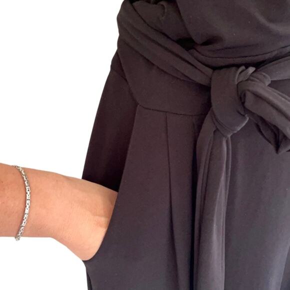 STUDIO ONE black deep v-neckline jumpsuit size XL - Picture 9 of 14